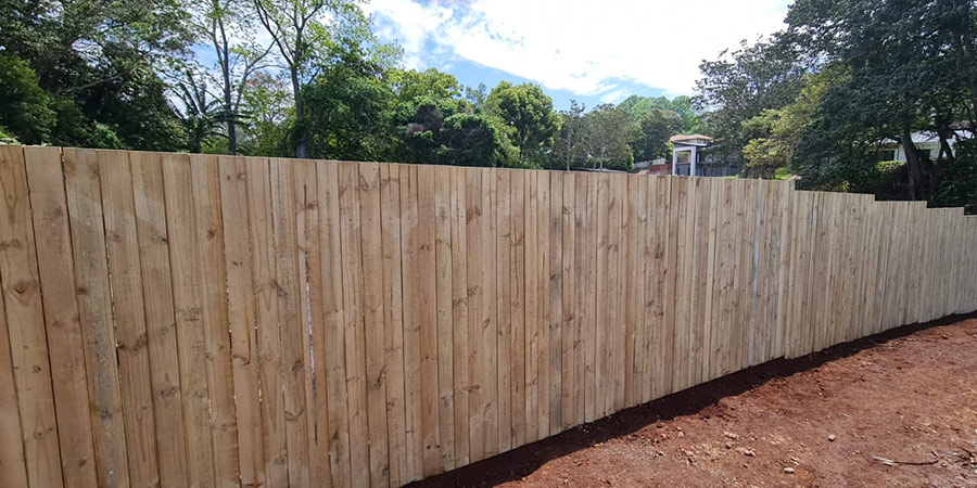 Temporary timber construction site fencing on the KwaZulu-Natal North Coast